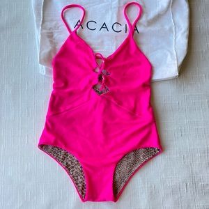 Acacia Honey (kids) XXL Kokomo in Hot Pink